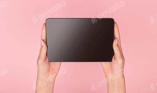 Preview: Crop hands with black tablet