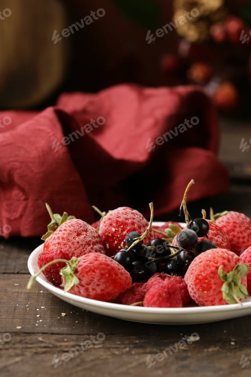Vista previa: Fresh Organic Berries