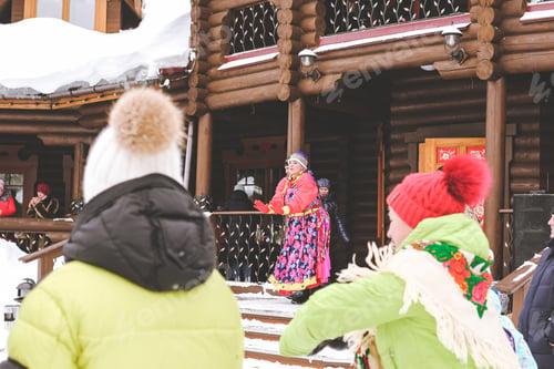 Preview: People having fun, dancing and singing on Russian ethnic carnival Maslenitsa- Pancake week.