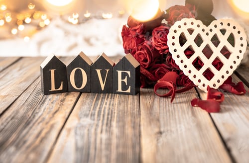 Preview: Background for Valentine's Day with a bouquet of roses and decorative details.