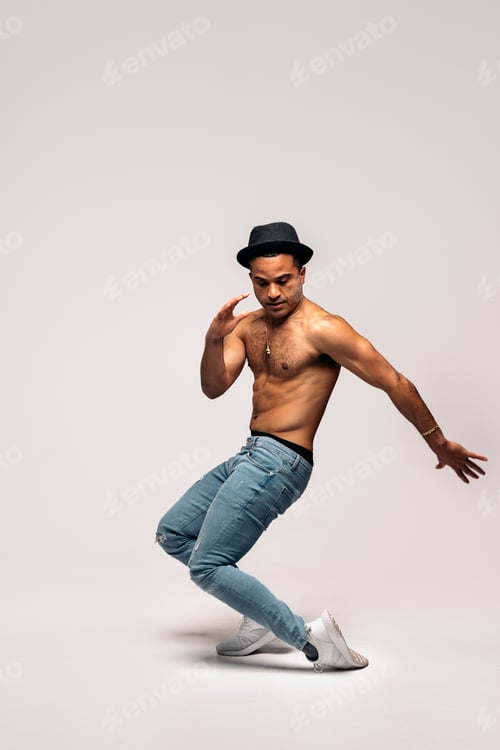 Preview: Expressive Dancer in Studio Shot