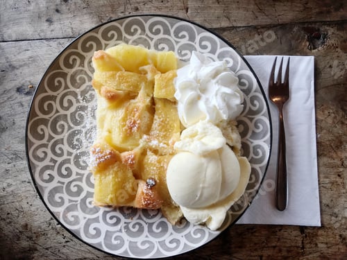 Preview: Delicious Dessert Plate with Cream and Ice Cream
