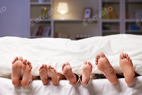 Preview: Feet