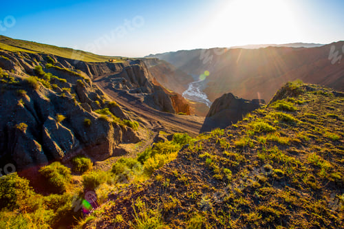 Preview: Sunrise in the mountains