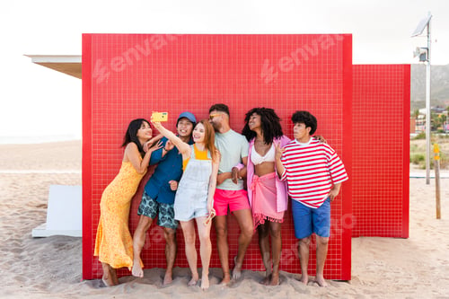 Preview: Group of young best friends bonding outdoors
