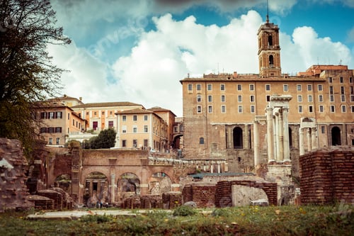 Preview: Roman ruins in Rome