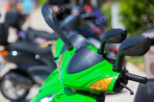 Preview: Green Scooter detail