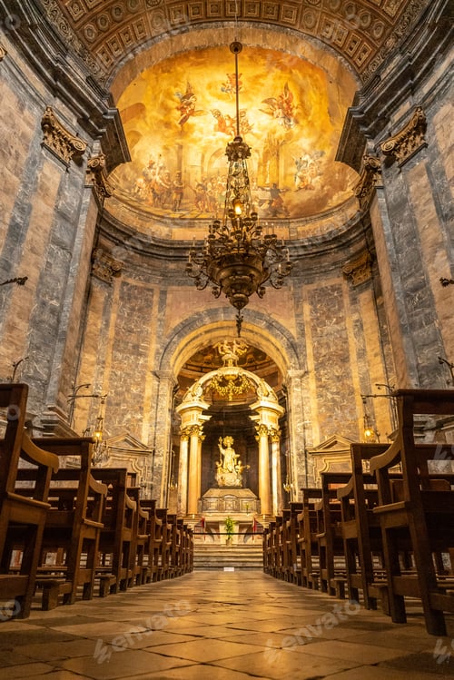 Preview: Girona medieval city, roofs and columns of the interior of the Basilica of San Felix