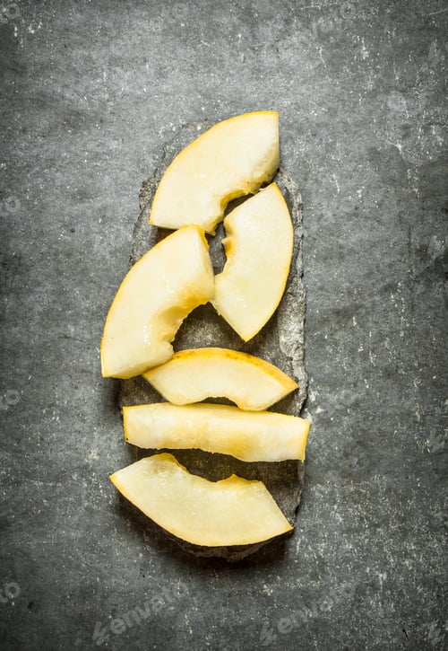 Preview: Pieces of ripe melon.