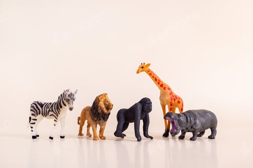 Preview: Group of plastic toy animals, Elephant, Tiger, Lion and Cheetah - Miniature plastic toy animals