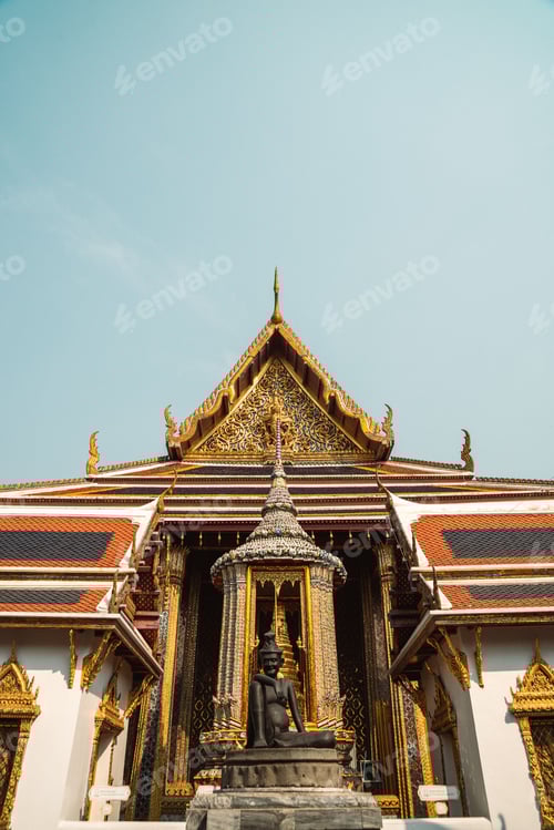Preview: Vertical shot of the Grand Palace in the streets of Bangkok, Thailand during the day