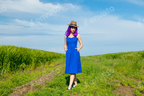 Preview: portrait of the young woman