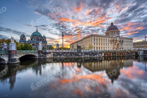 Preview: The Berlin City Palace with the Television Tower and the cathedral before sunrise