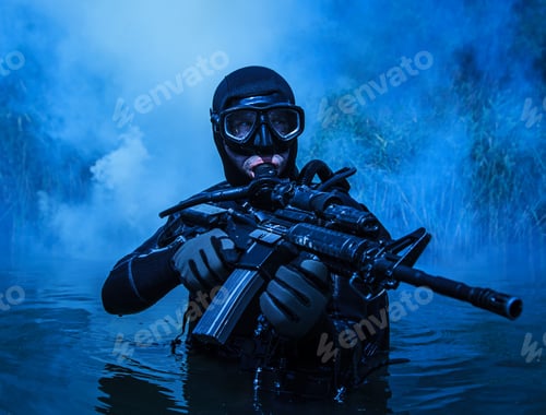 Preview: Frogman with weapons