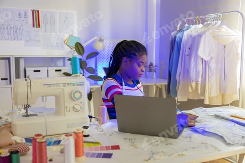 Preview: Young designers working late OT are coming up with summer fashion ideas