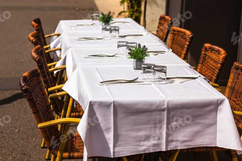 Preview: Cozy Restaurant tables ready for service