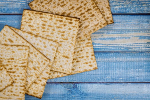 Preview: Kosher matzoh jewish holiday bread Jewish family celebrating passover