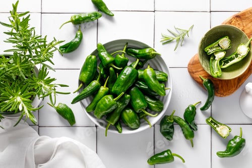 Preview: Fresh green Spanish Pimientos de Padron pepper, top view
