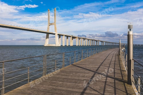 Preview: Vasco da Gama bridge in Lisbon