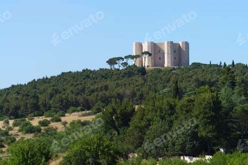 Preview: Castel del Monte, historic castle in Apulia, Italy