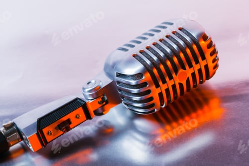 Preview: Retro microphone
