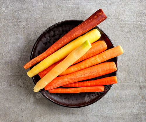 Preview: plate of fresh colorful carrots