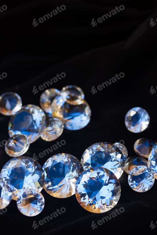 Preview: Diamonds on black