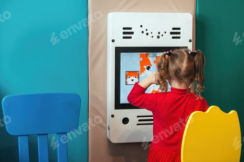 Preview: children use modern technology in the form of computer games