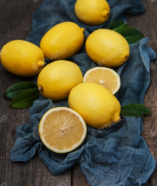 Preview: Fresh ripe lemons