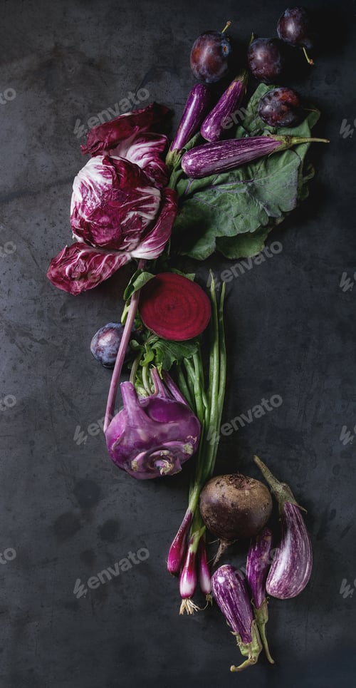 Preview: Assortment of purple vegetables