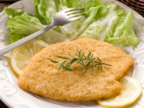 Preview: cutlet breaded with salad on dish