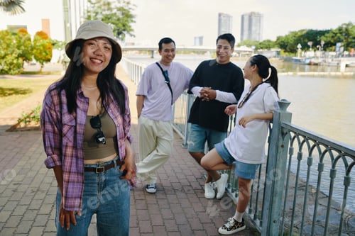 Preview: Young Woman Hanging out with Friends