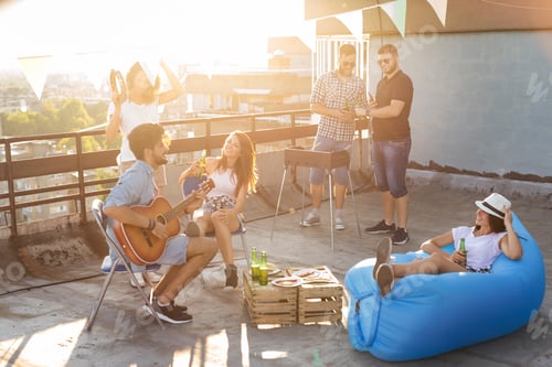 Preview: Barbeque on the building rooftop