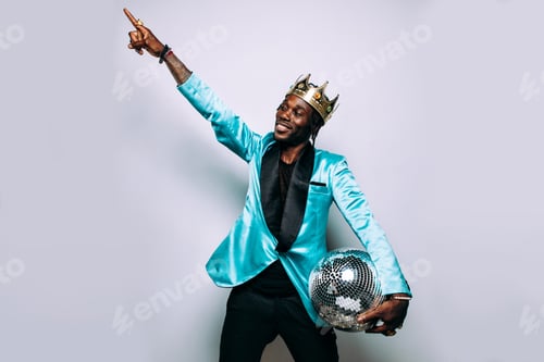 Preview: portrait of an hip hop music performer