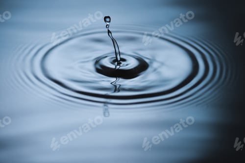 Preview: Water drop impact on water surface