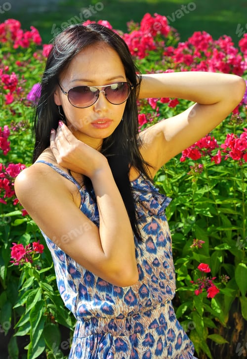 Preview: Asian Woman In Sunglasses