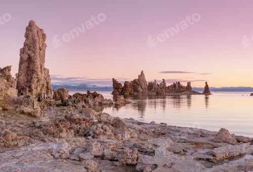 Preview: Mono lake