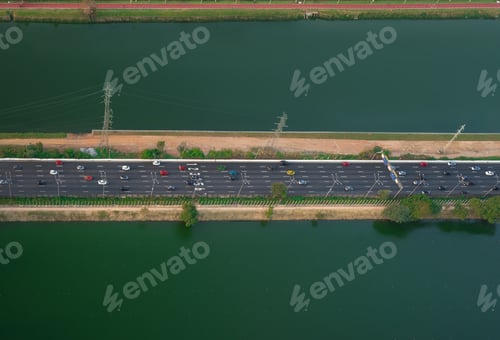 Visualização: Vista de cima para baixo da Rodovia, Rio Pinheiros e Pista Olímpica da USP - São Paulo, Brasil