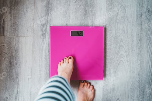 Preview: conceptual image about insecurities in women about weigh and eating disorders