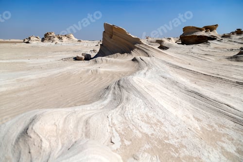 Preview: Fossil dunes in Abu Dhabi, unique natural environmental area