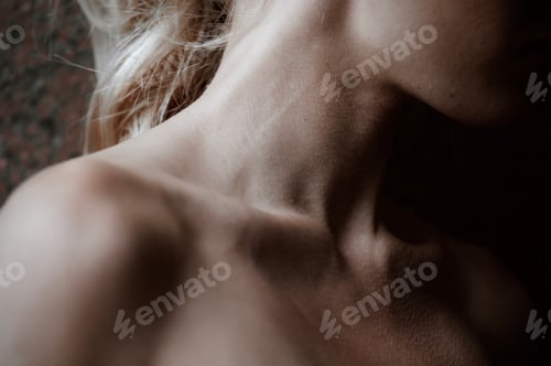 Preview: neck