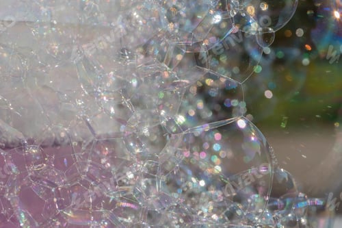 Preview: Beautiful macro photography of soap bubbles
