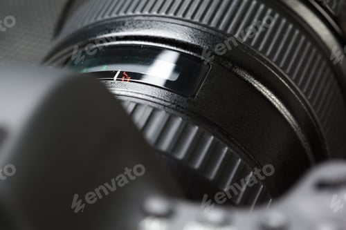 Preview: digital SLR camera
