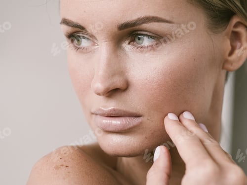 Preview: Natural beauty skin woman face close up macro model beauty