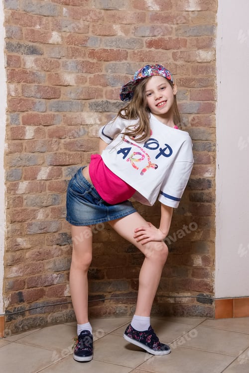 Preview: Young girl fooling around at home