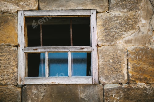 Preview: Ancient broken window with wooden frames in an old building - great for a background