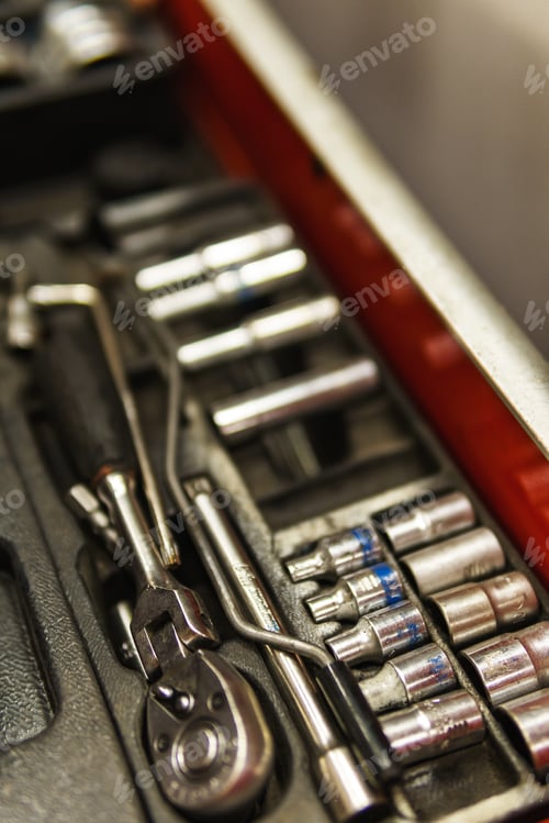 Preview: Different sockets for the impact wrench in workshop