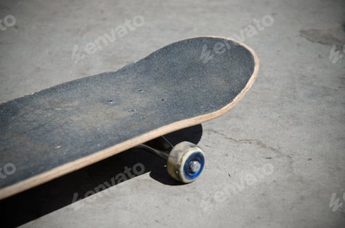 Preview: Skateboard