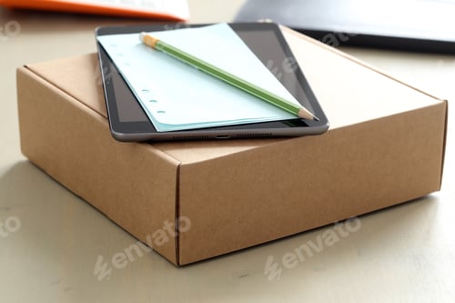 Preview: Workspace. Objects on the table