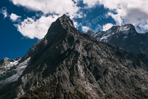 Preview: Mountain glacier. Stunning views of the mountain